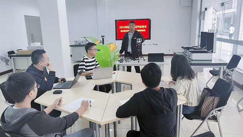 心理咨询师线上培训课程对比